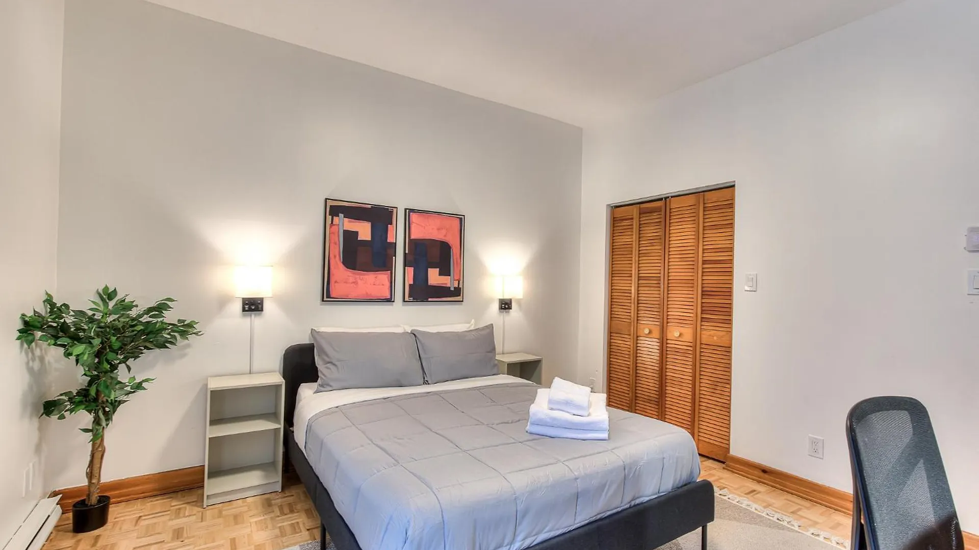 Spacious Apartment In The Plateau With Parking 몬트리올 캐나다